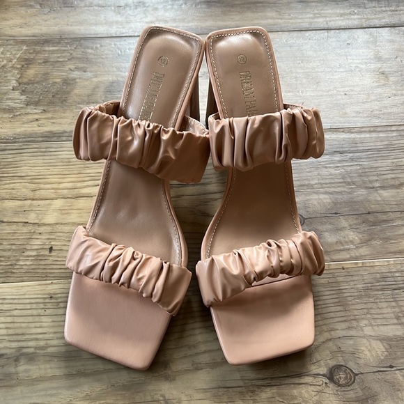 DREAM PAIRS Nude High Chunky Block Square Toe Heels for Women Slip On Sandals - Picture 6 of 9